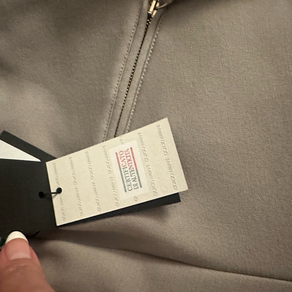 Giorgio Armani women’s pants size 38 or 2 Italian. NWT. - Picture 2 of 3